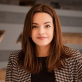 © Alexander Galler Katarzyna Bizon, Investor Relations Manager